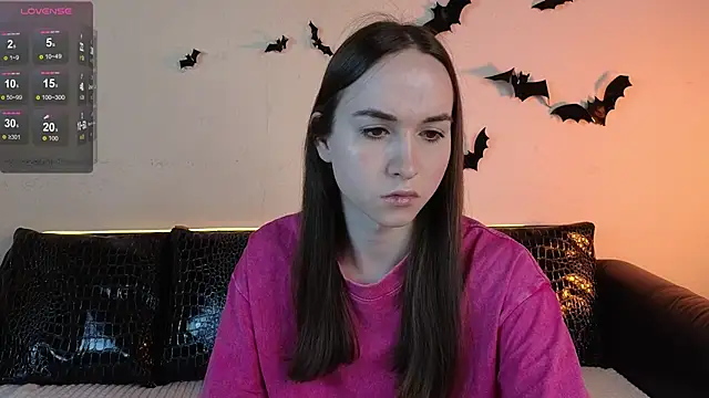 Angeel Kate online show from 11/13/25, 04:38