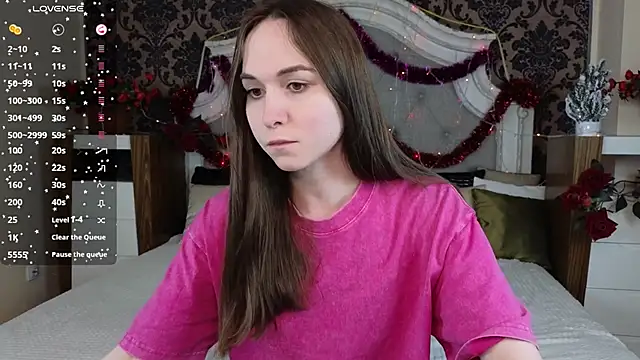 Angeel Kate online show from 12/18/25, 04:39