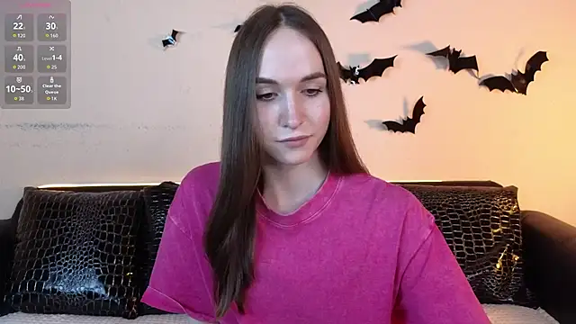 Angeel Kate online show from 11/18/25, 11:35