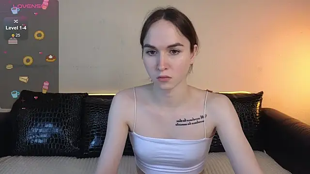 Snapshot of Angeel_Kate chatting on 09/30/25, 05:46 Angeel Kate online show from 09/30/25, 05:46