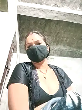 suhani sharmj online show from 12/16/25, 10:03