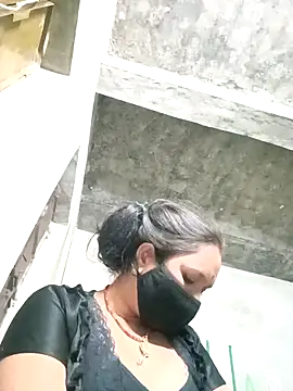 suhani sharmj online show from 12/20/25, 04:54