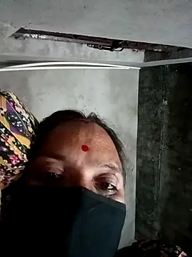 suhani sharmj online show from 11/29/25, 03:01