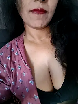 Deepa Sharma143 online show from 03/07/26, 02:07