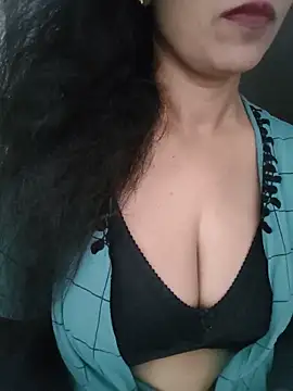 Deepa Sharma143 online show from 06/20/26, 01:54