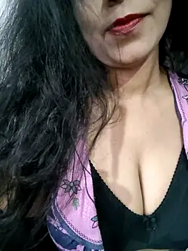 Deepa Sharma143 online show from 10/06/25, 02:13