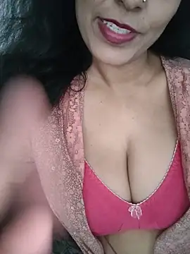 Deepa Sharma143 online show from 07/16/26, 01:46