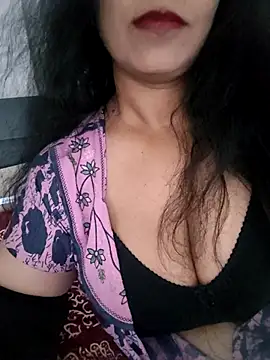 Deepa Sharma143 online show from 03/08/26, 01:55