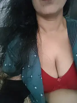Snapshot of Deepa_Sharma143 chatting on 05/19/26, 01:43 Deepa Sharma143 online show from 05/19/26, 01:43