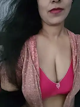 Deepa Sharma143 online show from 07/12/26, 09:21