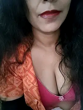 Deepa Sharma143 online show from 10/08/25, 02:13