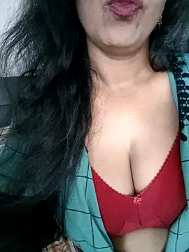 Deepa Sharma143 online show from 03/28/26, 01:50