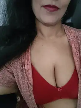 Deepa Sharma143 online show from 06/25/26, 05:45