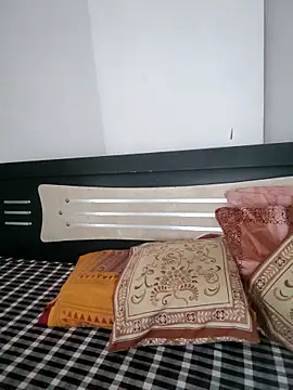 Deepa Sharma143 online show from 09/26/25, 01:56