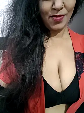 Deepa Sharma143 online show from 04/07/26, 06:04