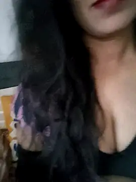 Deepa Sharma143 online show from 10/22/25, 02:00