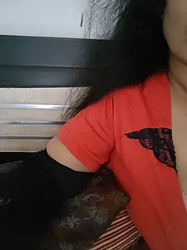 Deepa Sharma143 online show from 07/17/26, 02:20
