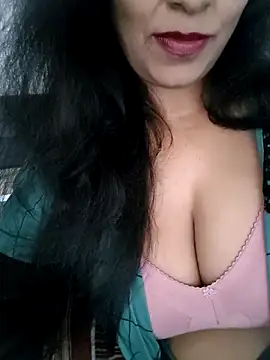 Deepa Sharma143 online show from 04/14/26, 02:16