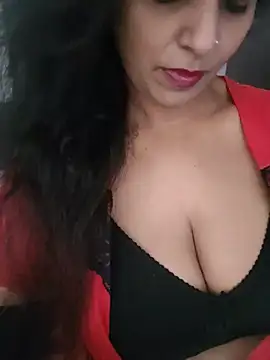 Deepa Sharma143 online show from 07/13/26, 08:57
