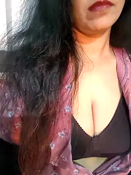 Deepa Sharma143 online show from 02/08/26, 01:47