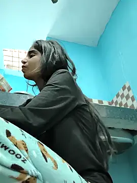 Hot-Soniya2 online show from 11/15/25, 01:31