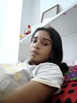 Snapshot of Hot-Soniya2 chatting on 10/16/25, 03:20 Hot-Soniya2 online show from 10/16/25, 03:20