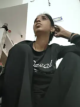 Hot-Soniya2 online show from 11/11/25, 05:02