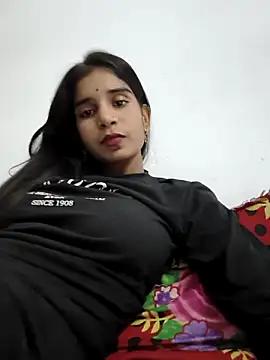 Snapshot of Hot-Soniya2 chatting on 10/03/25, 04:52 Hot-Soniya2 online show from 10/03/25, 04:52