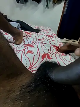 Snapshot of fuck-boy1236 chatting on 10/31/25, 03:36 fuck-boy1236 online show from 10/31/25, 03:36