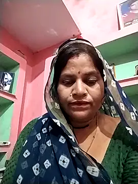 Snapshot of Hot_babli54 chatting on 10/23/25, 03:32 Hot babli54 online show from 10/23/25, 03:32