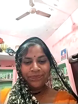 Snapshot of Hot_babli54 chatting on 10/23/25, 01:37 Hot babli54 online show from 10/23/25, 01:37