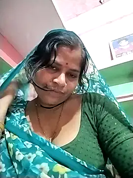 Snapshot of Hot_babli54 chatting on 11/16/25, 05:34 Hot babli54 online show from 11/16/25, 05:34