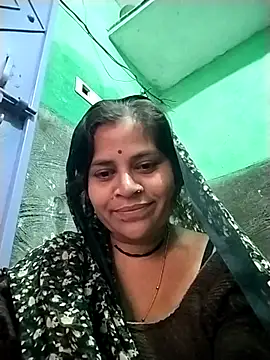 Snapshot of Hot_babli54 chatting on 10/30/25, 04:11 Hot babli54 online show from 10/30/25, 04:11