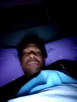 Snapshot of estrogeni chatting on 03/03/26, 09:22 estrogeni online show from 03/03/26, 09:22