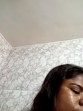 Snapshot of HAANNIAA chatting on 12/02/25, 11:01 HAANNIAA online show from 12/02/25, 11:01