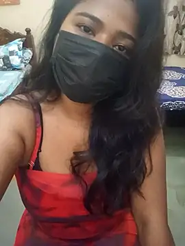 Snapshot of HAANNIAA chatting on 12/18/25, 01:48 HAANNIAA online show from 12/18/25, 01:48