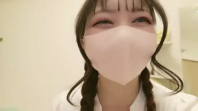 JP Momo o0 online show from 09/09/25, 10:36