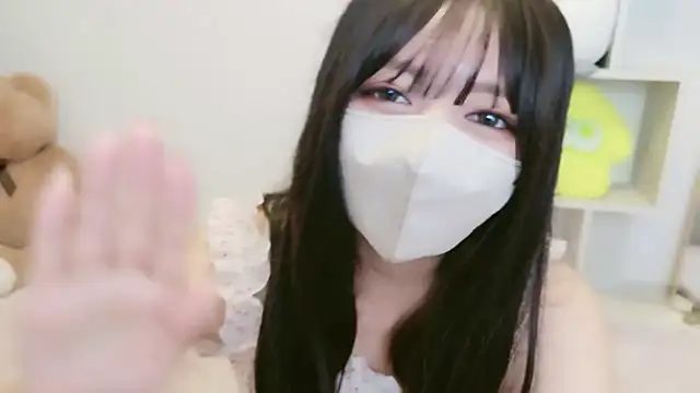 JP Momo o0 online show from 10/15/25, 08:33