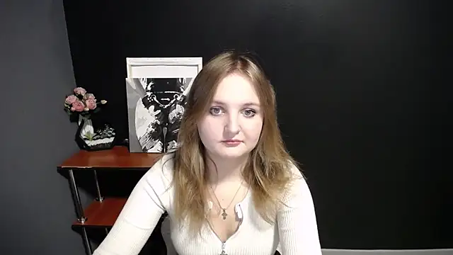 Snapshot of Mystic_nikole chatting on 10/09/25, 01:00 Mystic nikole online show from 10/09/25, 01:00