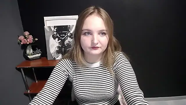 Snapshot of Mystic_nikole chatting on 10/22/25, 12:15 Mystic nikole online show from 10/22/25, 12:15