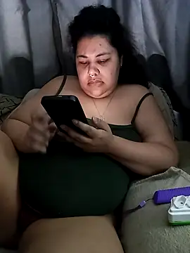 xlatinastar online show from 11/06/25, 03:16