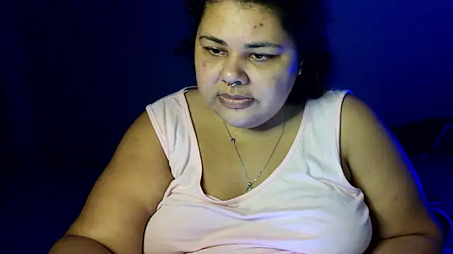 Snapshot of xlatinastar chatting on 07/01/26, 05:35 xlatinastar online show from 07/01/26, 05:35