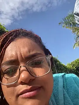 Hill Brownie online show from 12/14/25, 01:28