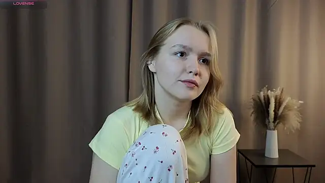 VinnieSerrano online show from 10/13/25, 02:07