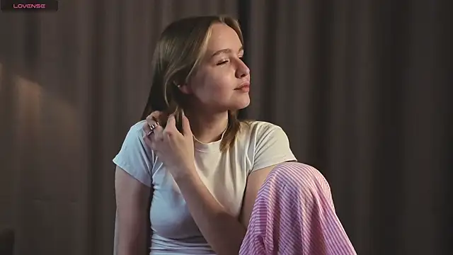 VinnieSerrano online show from 09/28/25, 03:08