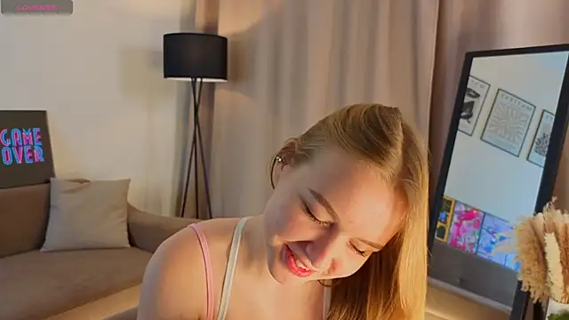 VinnieSerrano online show from 11/23/25, 03:22