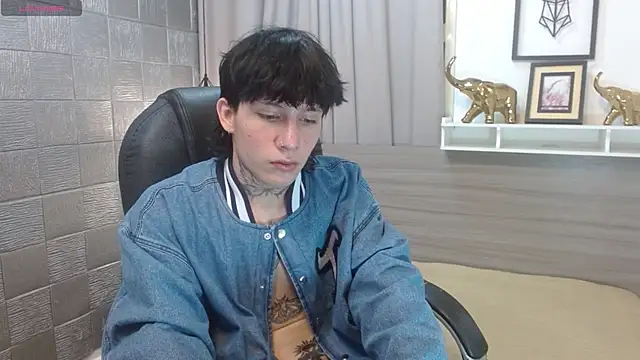 Iantwink18 online show from 11/09/25, 09:08