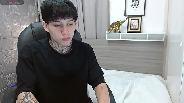 Iantwink18 online show from 02/12/26, 11:32