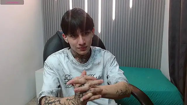 Iantwink18 online show from 02/17/26, 04:37