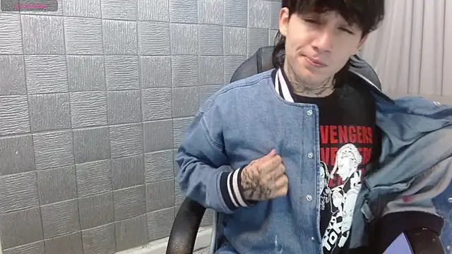 Iantwink18 online show from 11/30/25, 03:40